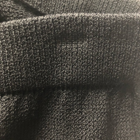 St. John Basics Black Skirt - Picture 6 of 6